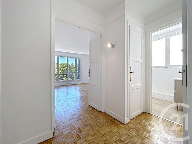 Appartement 3 pièces à louer - 3 pièces - 67.63 m2 - FONTAINEBLEAU - 77 - ILE-DE-FRANCE - Century 21 Agence Babut