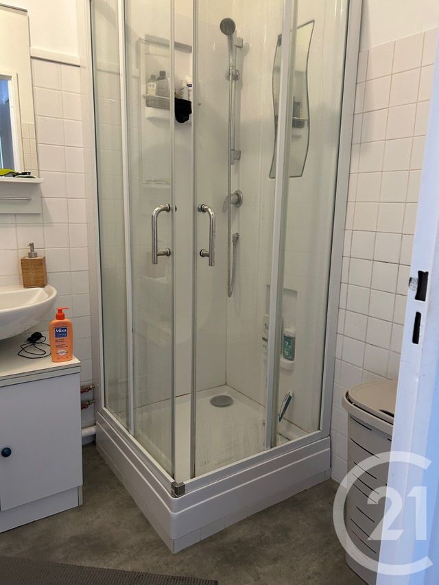 Appartement à louer - 2 pièces - 50.7 m2 - AVON - 77 - ILE-DE-FRANCE - Century 21 Agence Babut