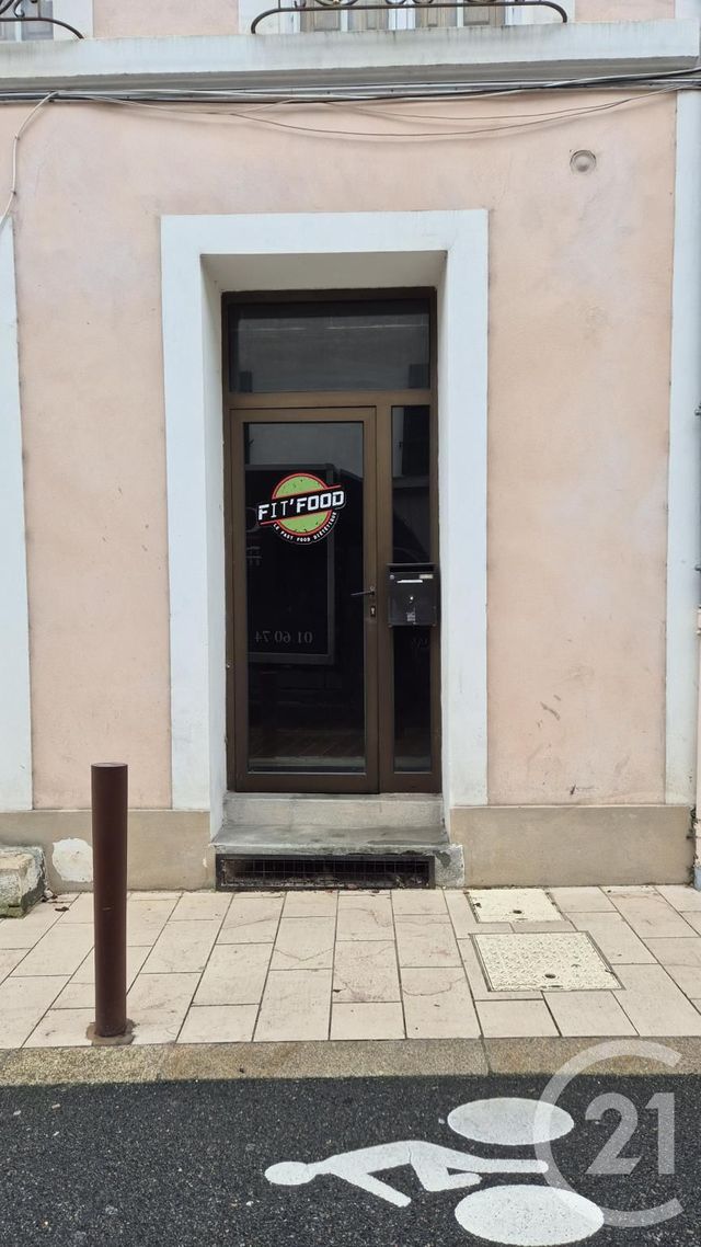 entreprise à louer - 26.76 m2 - FONTAINEBLEAU - 77 - ILE-DE-FRANCE - Century 21 Agence Babut