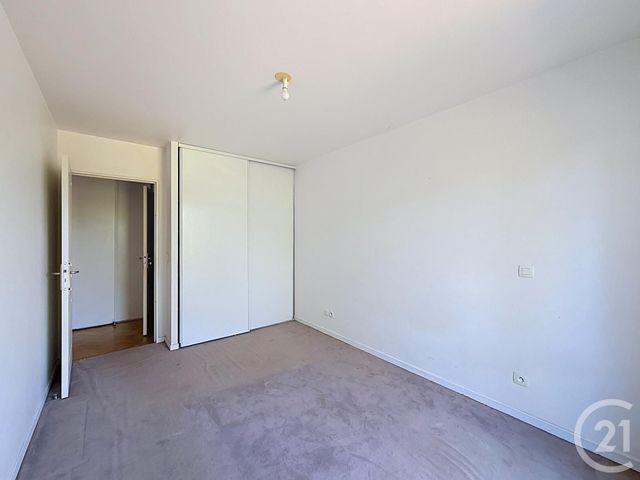 Appartement 3 pièces à vendre - 3 pièces - 54.53 m2 - AVON - 77 - ILE-DE-FRANCE - Century 21 Agence Babut