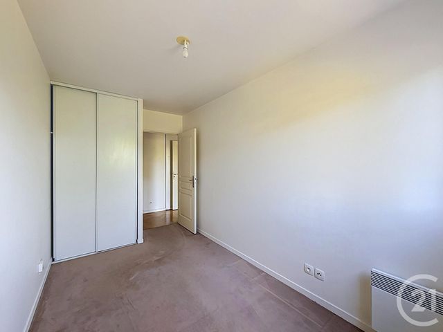 Appartement 3 pièces à vendre - 3 pièces - 54.53 m2 - AVON - 77 - ILE-DE-FRANCE - Century 21 Agence Babut
