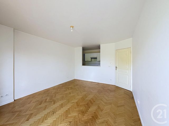 Appartement 3 pièces à vendre - 3 pièces - 54.53 m2 - AVON - 77 - ILE-DE-FRANCE - Century 21 Agence Babut
