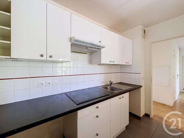 Appartement 3 pièces à vendre - 3 pièces - 54.53 m2 - AVON - 77 - ILE-DE-FRANCE - Century 21 Agence Babut