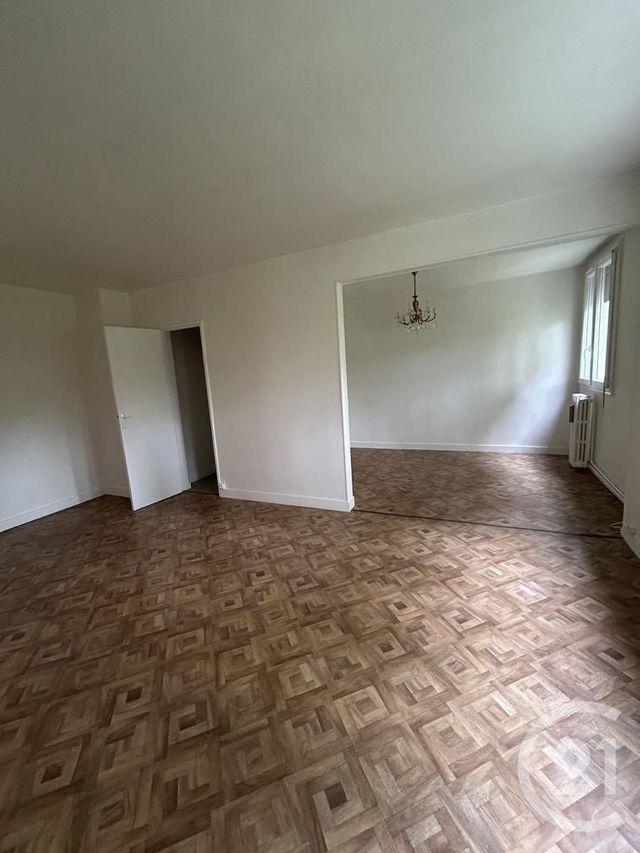 Appartement à louer - 4 pièces - 61.09 m2 - AVON - 77 - ILE-DE-FRANCE - Century 21 Agence Babut