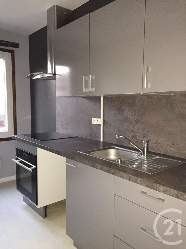 Appartement à louer - 3 pièces - 65.36 m2 - AVON - 77 - ILE-DE-FRANCE - Century 21 Agence Babut