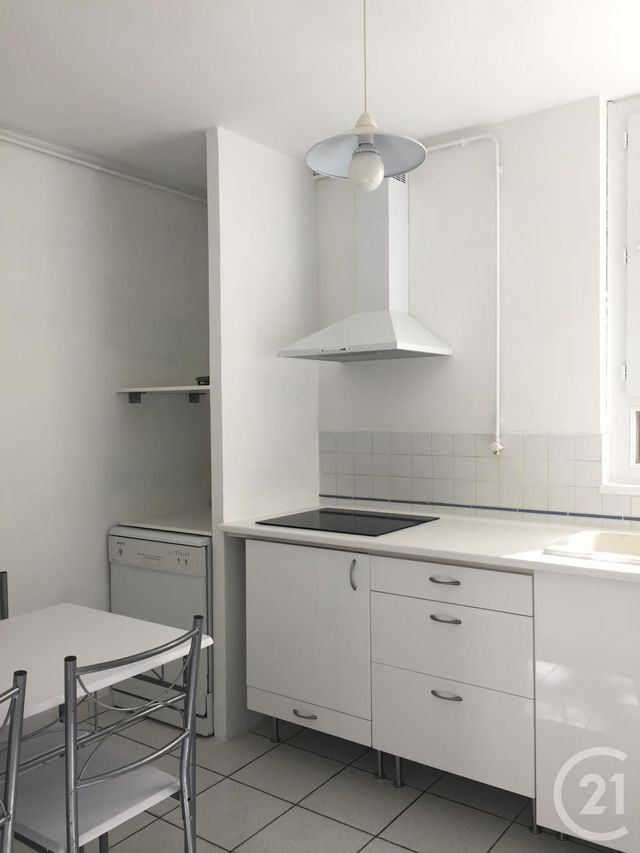 Appartement à louer - 3 pièces - 60.02 m2 - AVON - 77 - ILE-DE-FRANCE - Century 21 Agence Babut