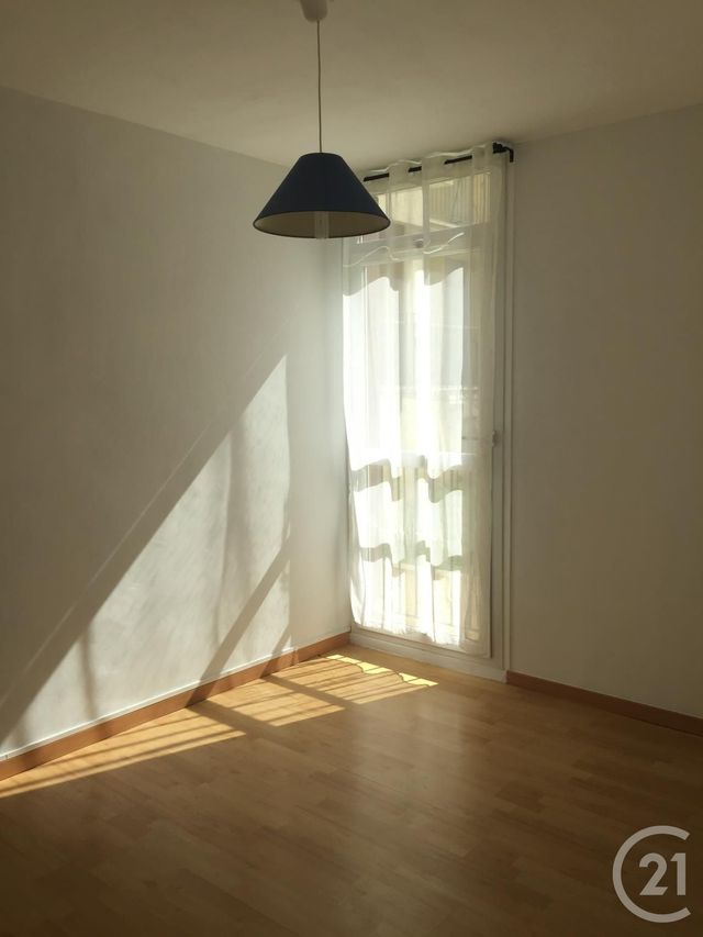 Appartement à louer AVON