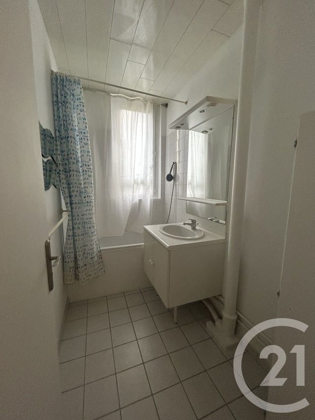 Appartement à louer - 3 pièces - 60.02 m2 - AVON - 77 - ILE-DE-FRANCE - Century 21 Agence Babut