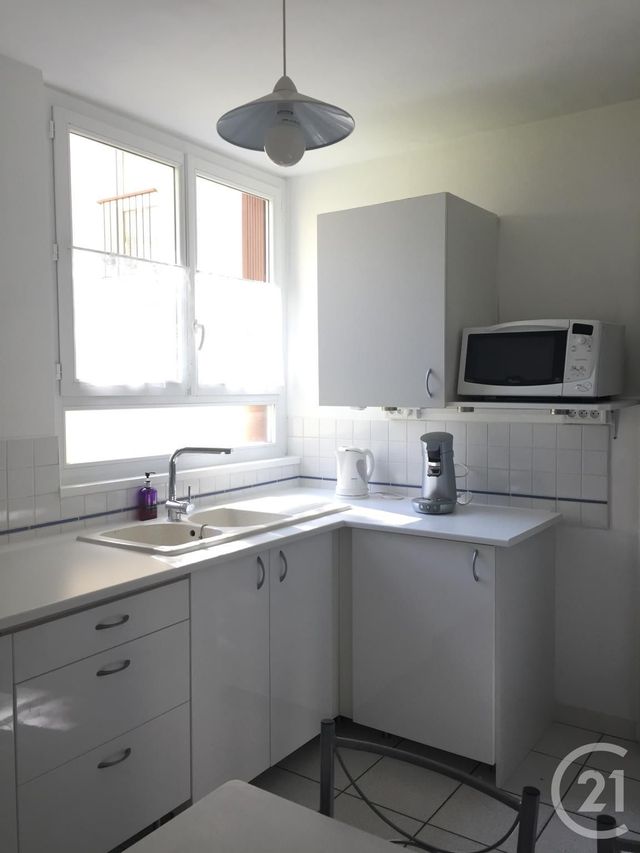 Appartement à louer - 3 pièces - 60.02 m2 - AVON - 77 - ILE-DE-FRANCE - Century 21 Agence Babut