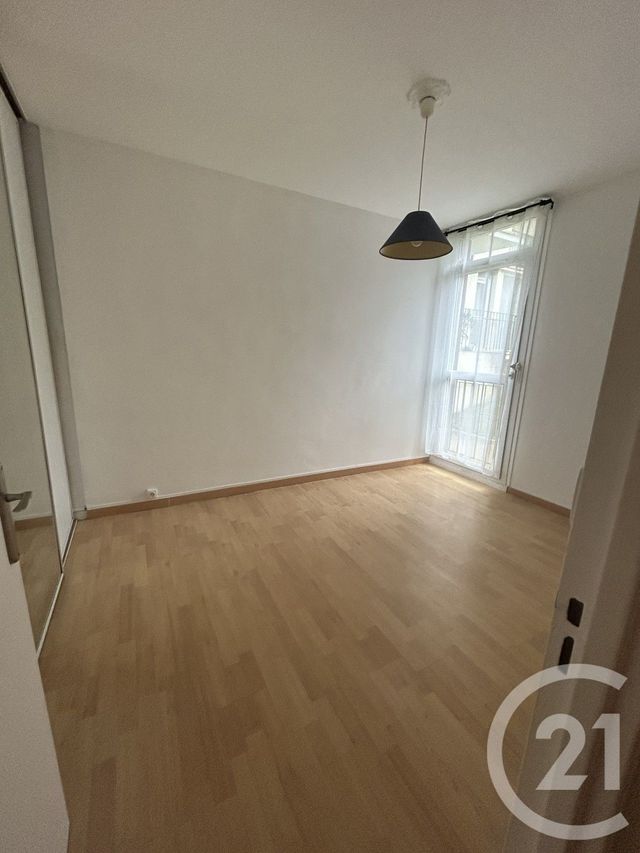 Appartement à louer - 3 pièces - 60.02 m2 - AVON - 77 - ILE-DE-FRANCE - Century 21 Agence Babut