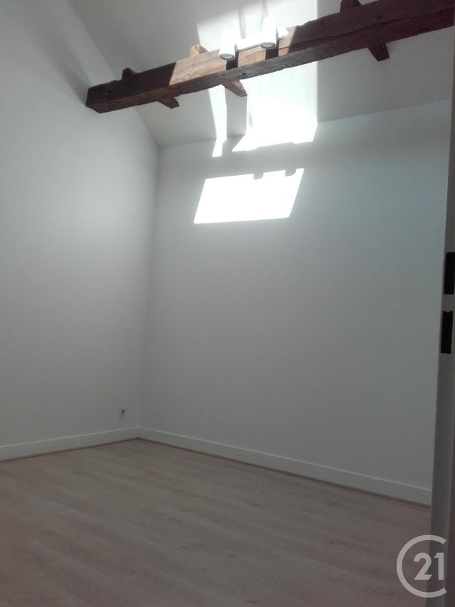 Appartement à louer - 2 pièces - 58.37 m2 - FONTAINEBLEAU - 77 - ILE-DE-FRANCE - Century 21 Agence Babut