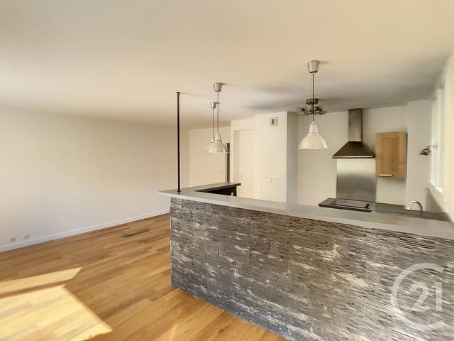 Appartement à vendre - 2 pièces - 55.27 m2 - FONTAINEBLEAU - 77 - ILE-DE-FRANCE - Century 21 Agence Babut