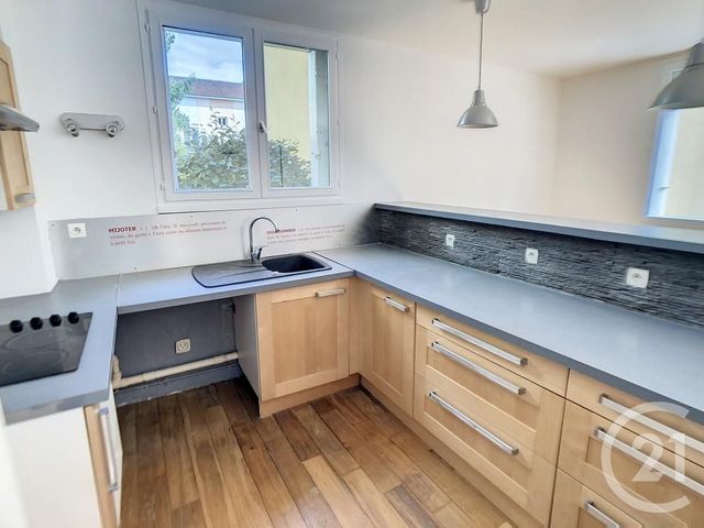 Appartement à vendre - 2 pièces - 55.27 m2 - FONTAINEBLEAU - 77 - ILE-DE-FRANCE - Century 21 Agence Babut