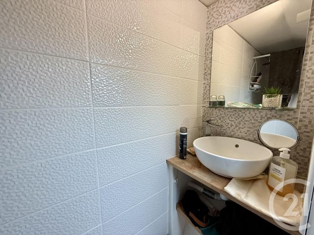 Appartement à vendre - 2 pièces - 17.02 m2 - FONTAINEBLEAU - 77 - ILE-DE-FRANCE - Century 21 Agence Babut