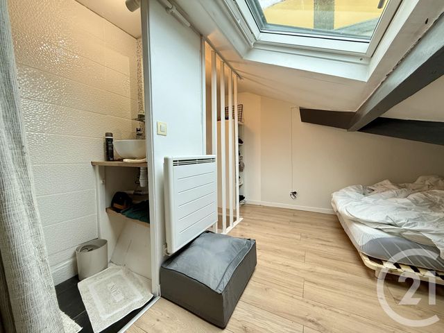 Appartement à vendre - 2 pièces - 17.02 m2 - FONTAINEBLEAU - 77 - ILE-DE-FRANCE - Century 21 Agence Babut