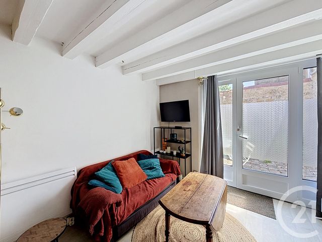 Appartement 2 pièces à vendre - 2 pièces - 17.02 m2 - FONTAINEBLEAU - 77 - ILE-DE-FRANCE - Century 21 Agence Babut
