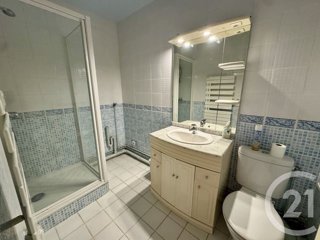 Appartement Studio à vendre - 1 pièce - 36.28 m2 - FONTAINEBLEAU - 77 - ILE-DE-FRANCE - Century 21 Agence Babut