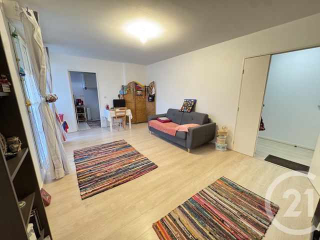 Appartement à vendre - 2 pièces - 52.0 m2 - AVON - 77 - ILE-DE-FRANCE - Century 21 Agence Babut