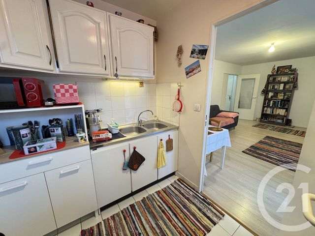 Appartement à vendre - 2 pièces - 52.0 m2 - AVON - 77 - ILE-DE-FRANCE - Century 21 Agence Babut