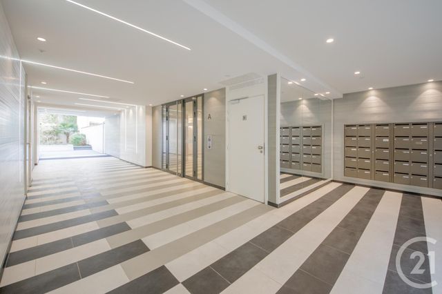 Appartement à vendre - 3 pièces - 81.09 m2 - FONTAINEBLEAU - 77 - ILE-DE-FRANCE - Century 21 Agence Babut