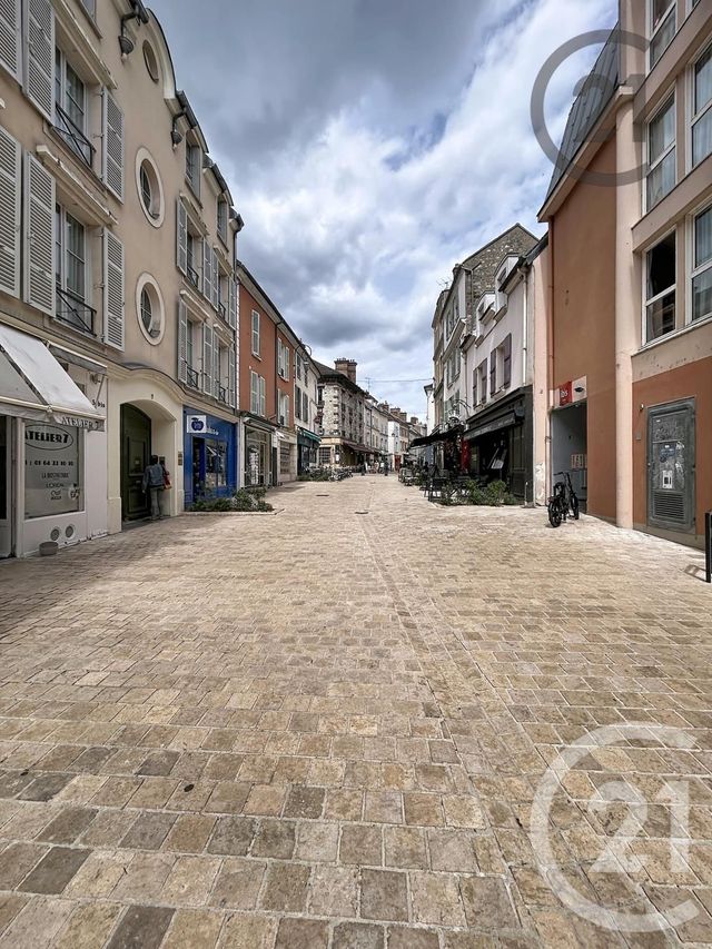 Appartement à vendre - 3 pièces - 81.09 m2 - FONTAINEBLEAU - 77 - ILE-DE-FRANCE - Century 21 Agence Babut