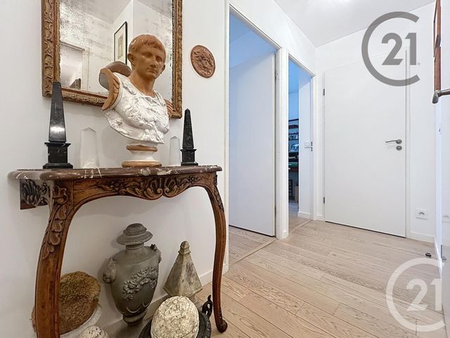 Appartement à vendre - 3 pièces - 81.09 m2 - FONTAINEBLEAU - 77 - ILE-DE-FRANCE - Century 21 Agence Babut