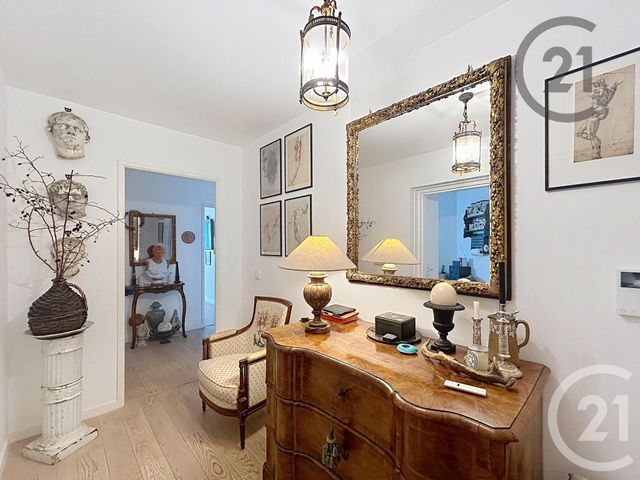 Appartement à vendre - 3 pièces - 81.09 m2 - FONTAINEBLEAU - 77 - ILE-DE-FRANCE - Century 21 Agence Babut