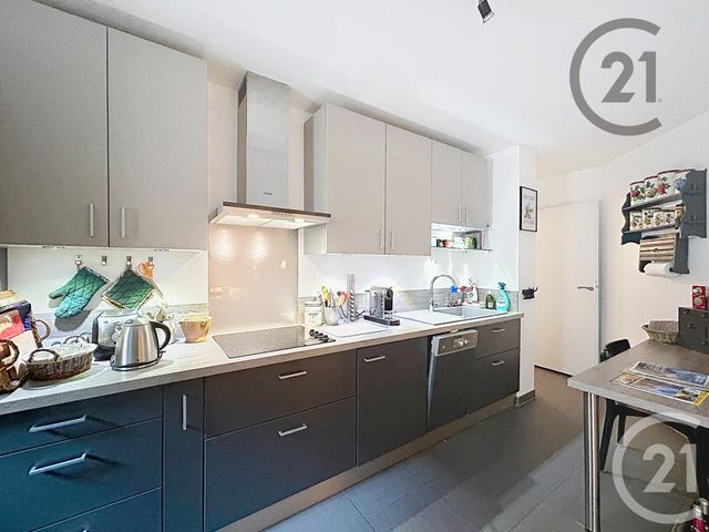 Appartement à vendre - 3 pièces - 81.09 m2 - FONTAINEBLEAU - 77 - ILE-DE-FRANCE - Century 21 Agence Babut