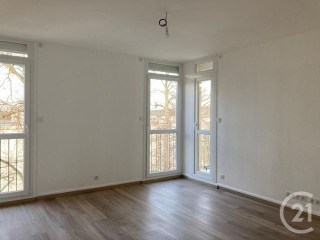 Appartement à louer - 3 pièces - 63.35 m2 - AVON - 77 - ILE-DE-FRANCE - Century 21 Agence Babut