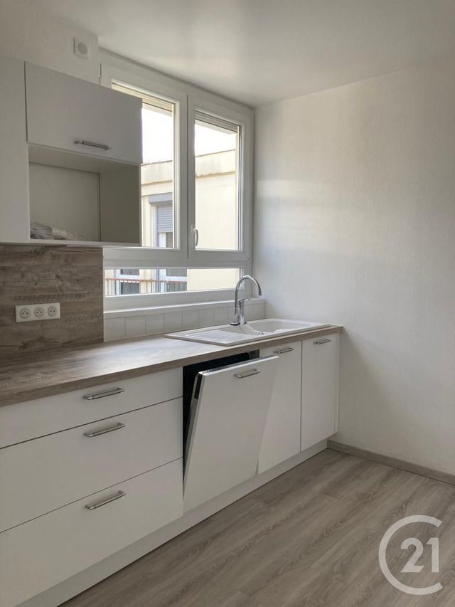 Appartement à louer - 3 pièces - 63.35 m2 - AVON - 77 - ILE-DE-FRANCE - Century 21 Agence Babut