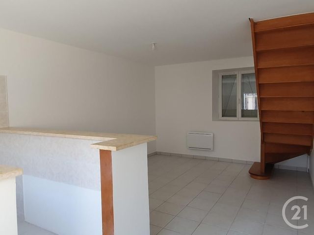 Appartement à louer - 2 pièces - 40.23 m2 - AVON - 77 - ILE-DE-FRANCE - Century 21 Agence Babut