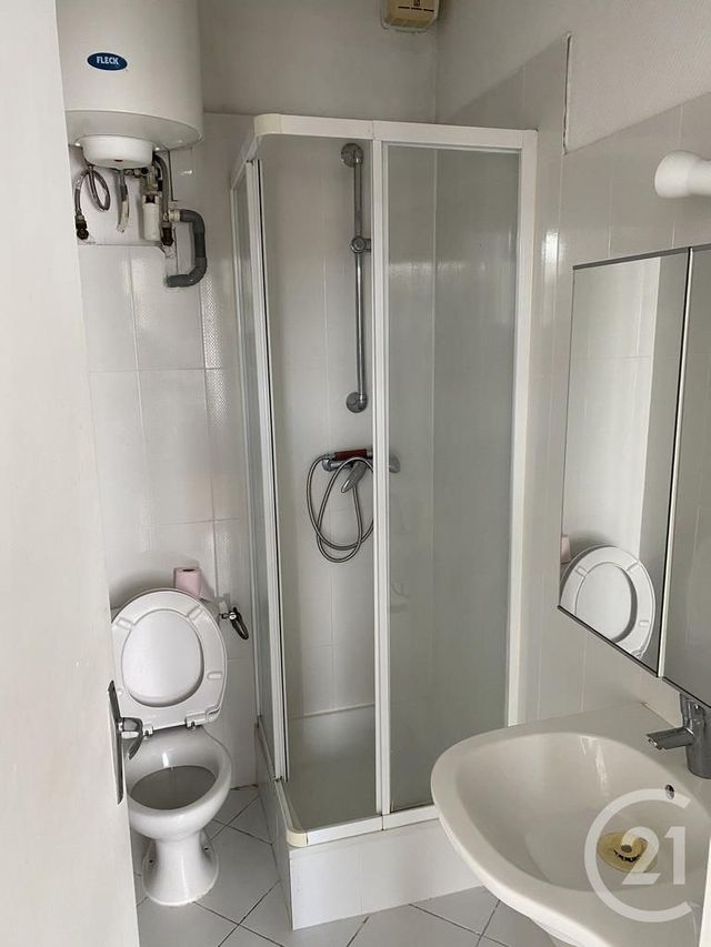 Appartement à louer - 2 pièces - 31.09 m2 - MELUN - 77 - ILE-DE-FRANCE - Century 21 Agence Babut