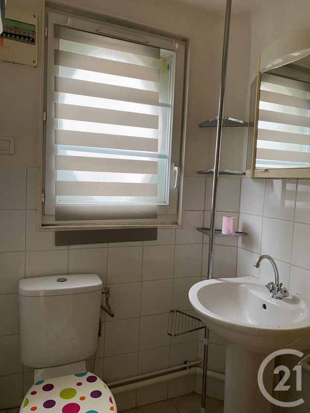 Appartement à vendre - 2 pièces - 27.93 m2 - FONTAINEBLEAU - 77 - ILE-DE-FRANCE - Century 21 Agence Babut