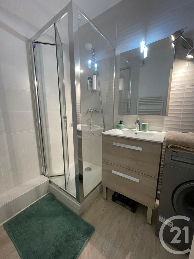 Appartement T3 à louer - 3 pièces - 57.31 m2 - AVON - 77 - ILE-DE-FRANCE - Century 21 Agence Babut