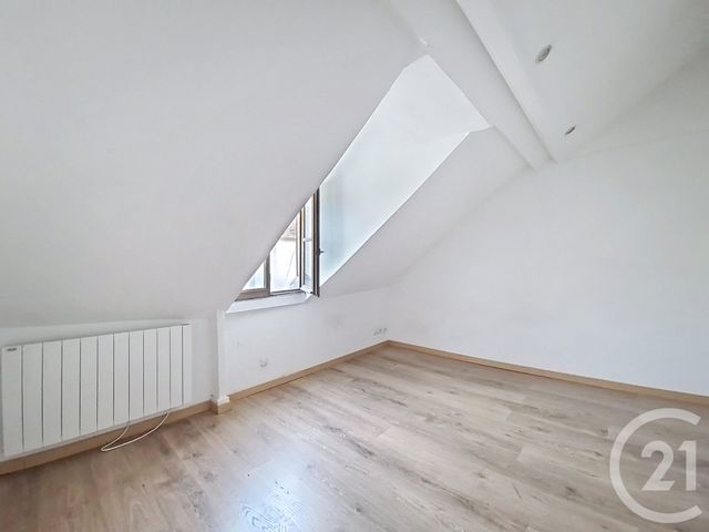 maison à louer - 4 pièces - 65.98 m2 - FONTAINEBLEAU - 77 - ILE-DE-FRANCE - Century 21 Agence Babut