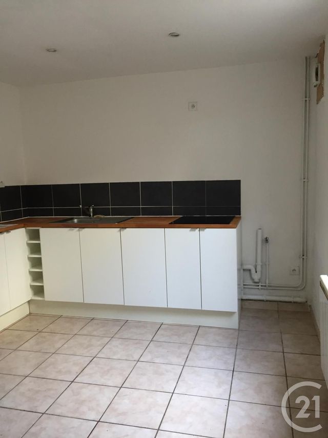 maison à louer - 4 pièces - 65.98 m2 - FONTAINEBLEAU - 77 - ILE-DE-FRANCE - Century 21 Agence Babut