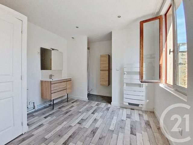 maison à louer - 4 pièces - 65.98 m2 - FONTAINEBLEAU - 77 - ILE-DE-FRANCE - Century 21 Agence Babut