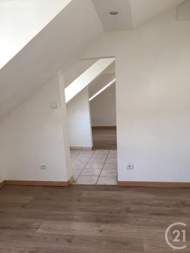 maison à louer - 4 pièces - 65.98 m2 - FONTAINEBLEAU - 77 - ILE-DE-FRANCE - Century 21 Agence Babut