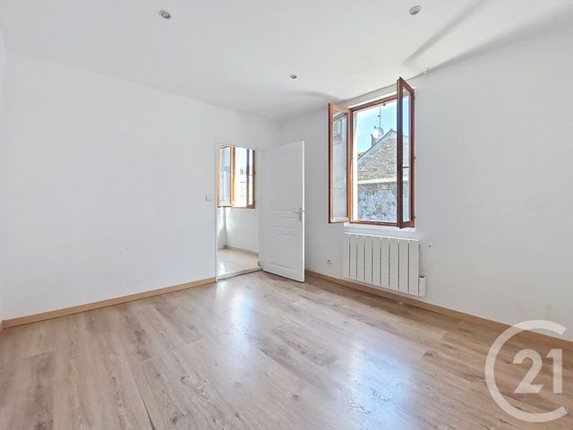 maison à louer - 4 pièces - 65.98 m2 - FONTAINEBLEAU - 77 - ILE-DE-FRANCE - Century 21 Agence Babut