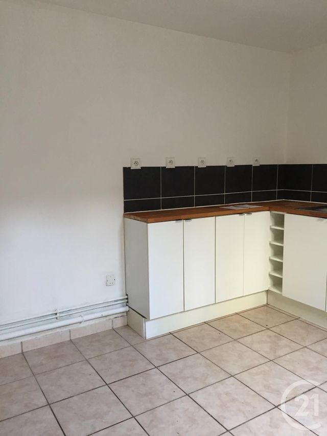 maison à louer - 4 pièces - 65.98 m2 - FONTAINEBLEAU - 77 - ILE-DE-FRANCE - Century 21 Agence Babut
