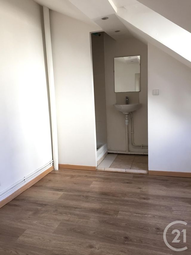 maison à louer - 4 pièces - 65.98 m2 - FONTAINEBLEAU - 77 - ILE-DE-FRANCE - Century 21 Agence Babut