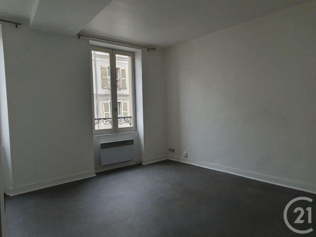 Appartement Studio à louer - 1 pièce - 18.26 m2 - FONTAINEBLEAU - 77 - ILE-DE-FRANCE - Century 21 Agence Babut