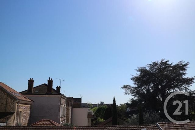 Appartement F2 à louer - 2 pièces - 41.8 m2 - MELUN - 77 - ILE-DE-FRANCE - Century 21 Agence Babut