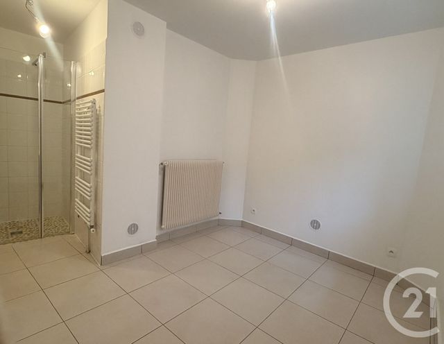 Appartement F2 à louer - 2 pièces - 36.99 m2 - FONTAINEBLEAU - 77 - ILE-DE-FRANCE - Century 21 Agence Babut
