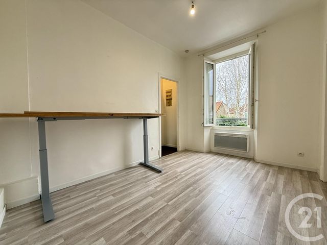 Appartement F2 à vendre - 2 pièces - 26.75 m2 - FONTAINEBLEAU - 77 - ILE-DE-FRANCE - Century 21 Agence Babut