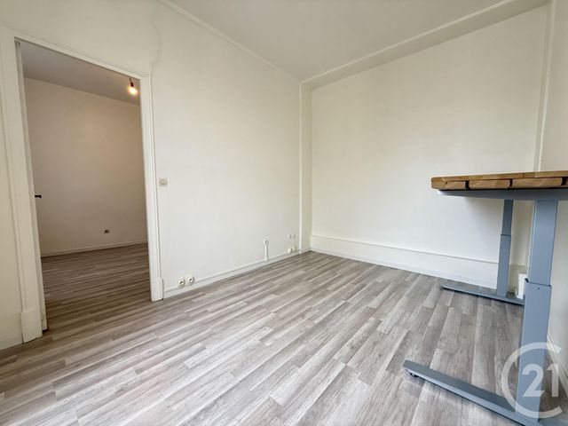 Appartement F2 à vendre - 2 pièces - 26.75 m2 - FONTAINEBLEAU - 77 - ILE-DE-FRANCE - Century 21 Agence Babut