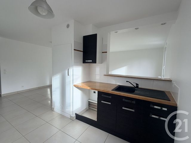 Appartement F2 à louer - 2 pièces - 56.64 m2 - FONTAINEBLEAU - 77 - ILE-DE-FRANCE - Century 21 Agence Babut