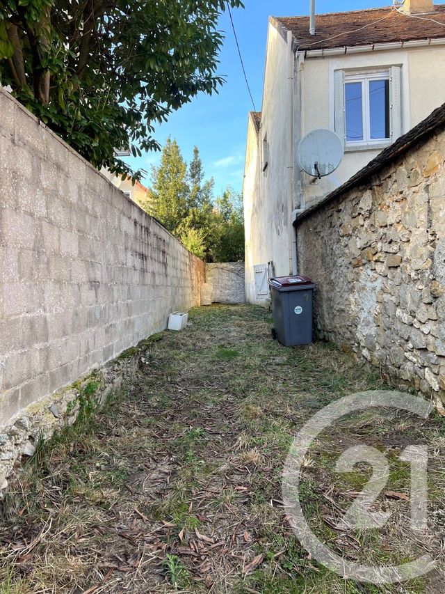 Appartement F2 à louer - 2 pièces - 56.64 m2 - FONTAINEBLEAU - 77 - ILE-DE-FRANCE - Century 21 Agence Babut