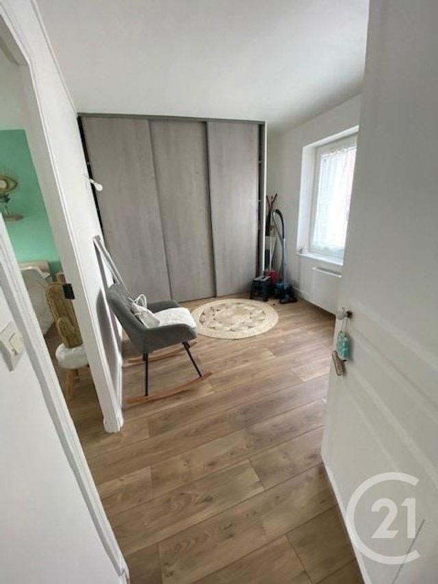 Appartement à louer - 3 pièces - 45.45 m2 - AVON - 77 - ILE-DE-FRANCE - Century 21 Agence Babut