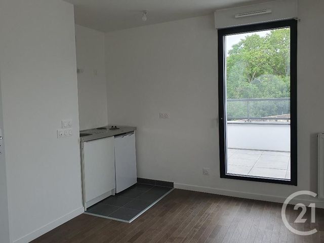 Appartement Studio à louer - 1 pièce - 33.3 m2 - FONTAINEBLEAU - 77 - ILE-DE-FRANCE - Century 21 Agence Babut